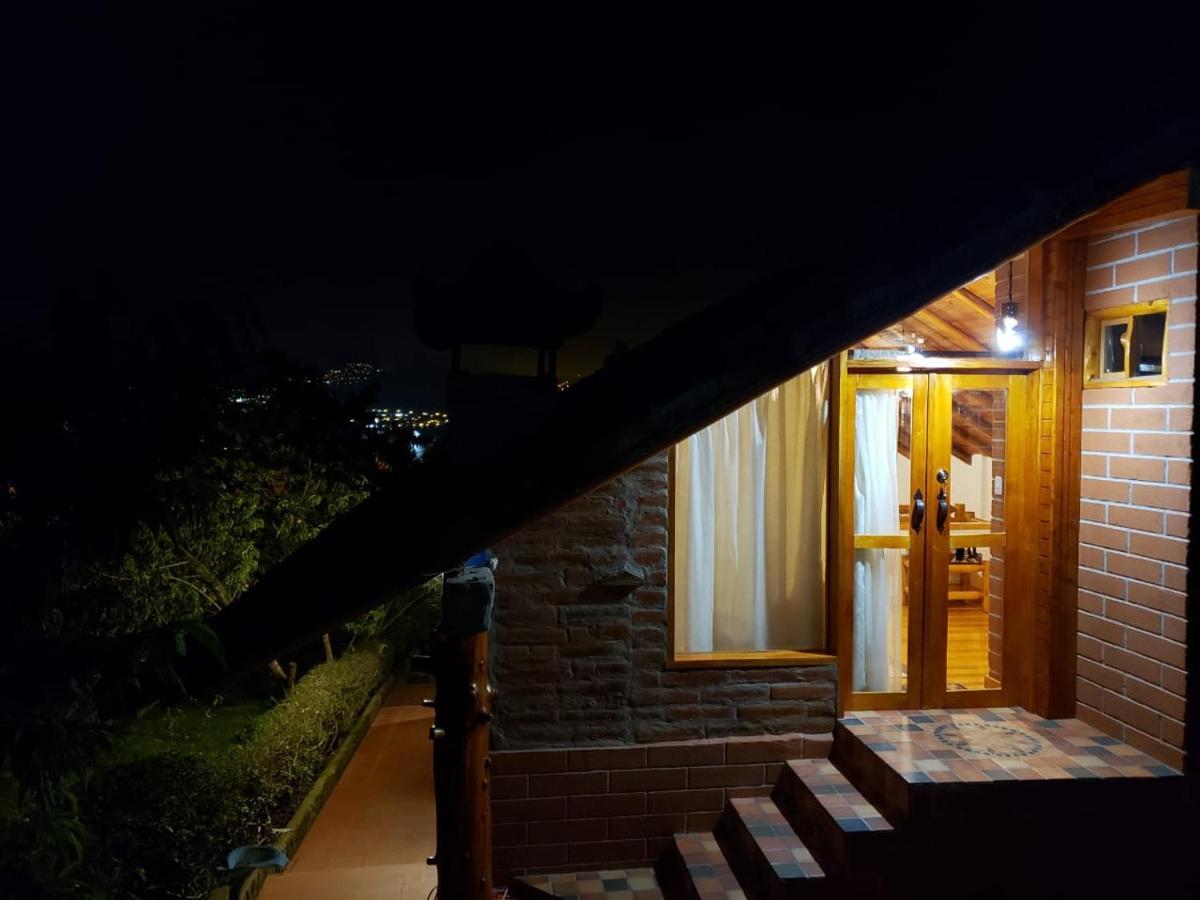 Atallaro Hospedaje Otavalo Pokoj fotografie